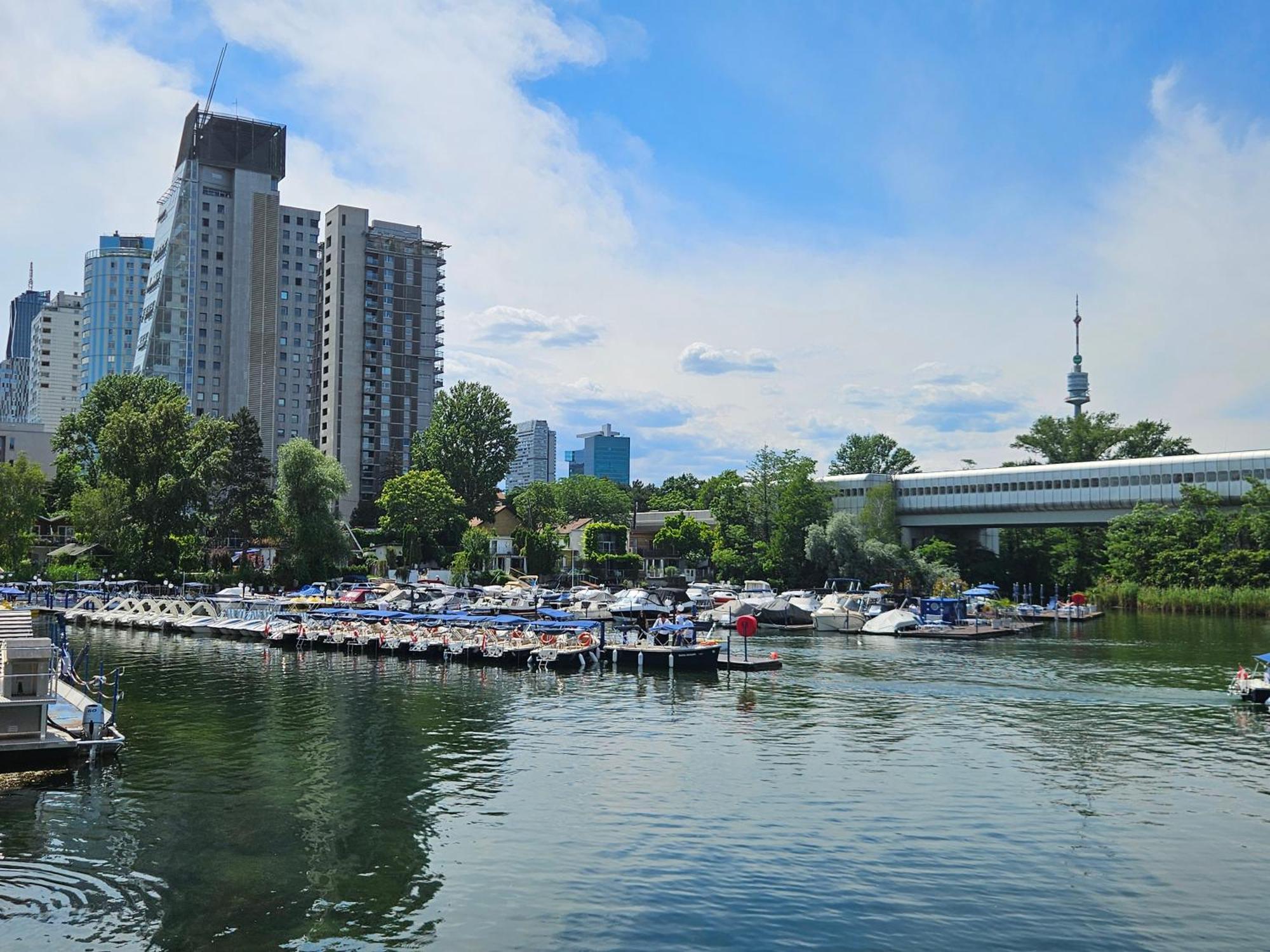 Yuki'S Place - Un-Vic, Danube Beach And Subway Near To Downtown Wien Exterior foto