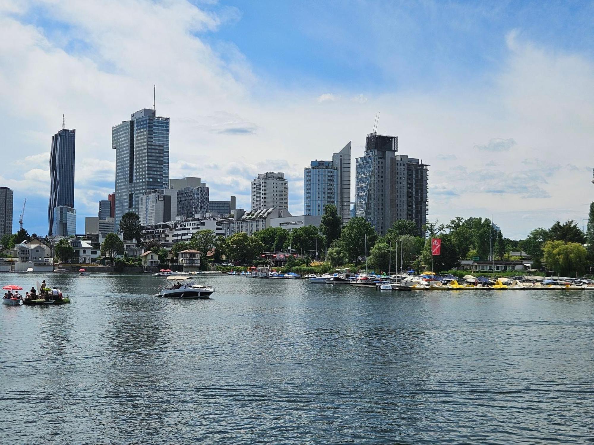 Yuki'S Place - Un-Vic, Danube Beach And Subway Near To Downtown Wien Exterior foto